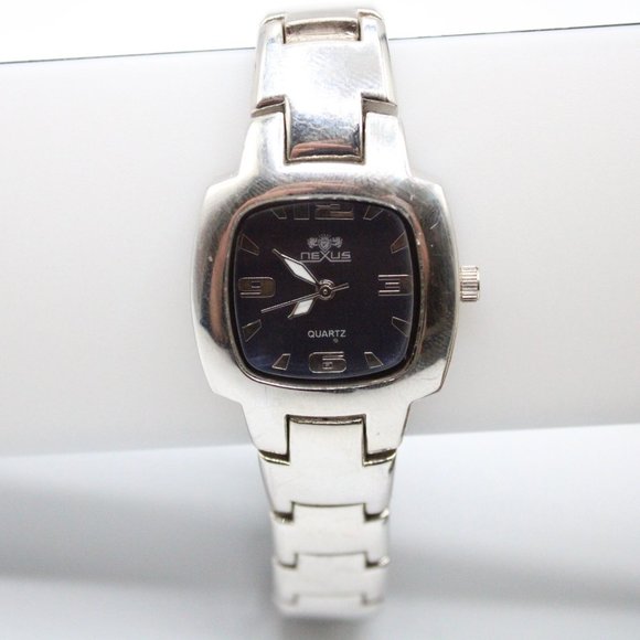 VIntage Nexus Watch Men's Elegant Silver Tone Stainless Steel Navy Blue Dial - Picture 1 of 9